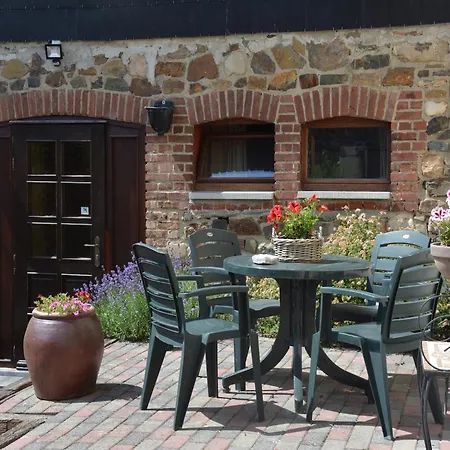 Terrace Apartment, Appartement *