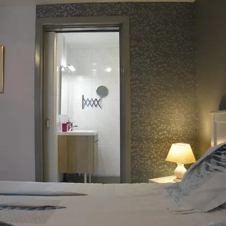Comfortable With Terrace Appartement